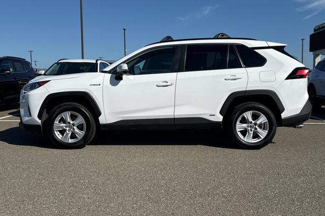 Used 2021 Toyota RAV4 XLE w/ Convenience Package AWD/4WD image 9