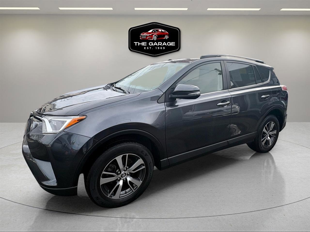 Used 2018 Toyota RAV4 XLE image 12