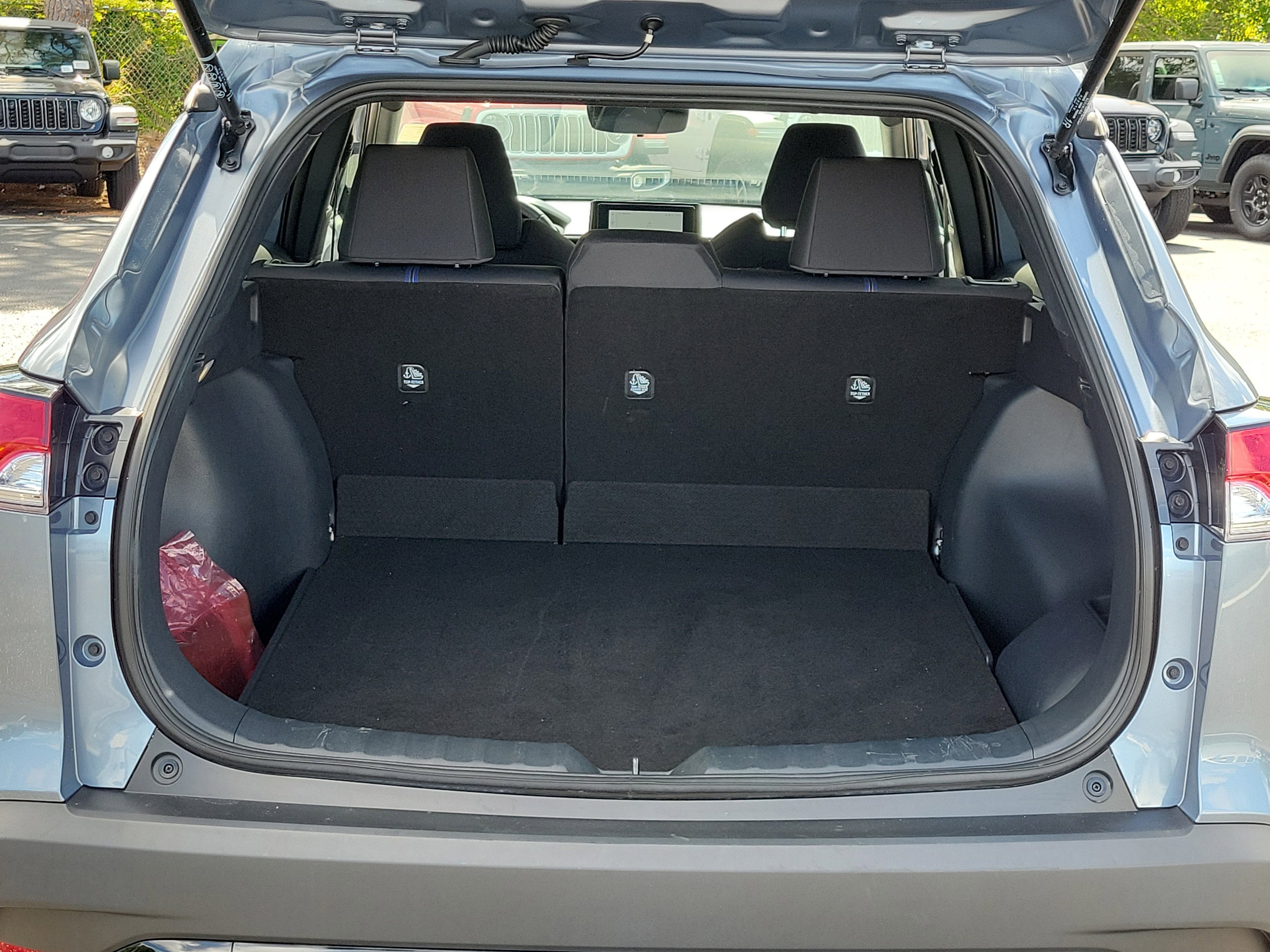 Used 2024 Toyota Corolla Cross SE AWD/4WD image 12