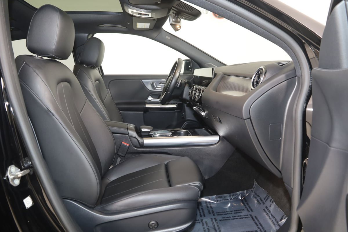 Used 2022 Mercedes-Benz GLA 250 4MATIC image 13