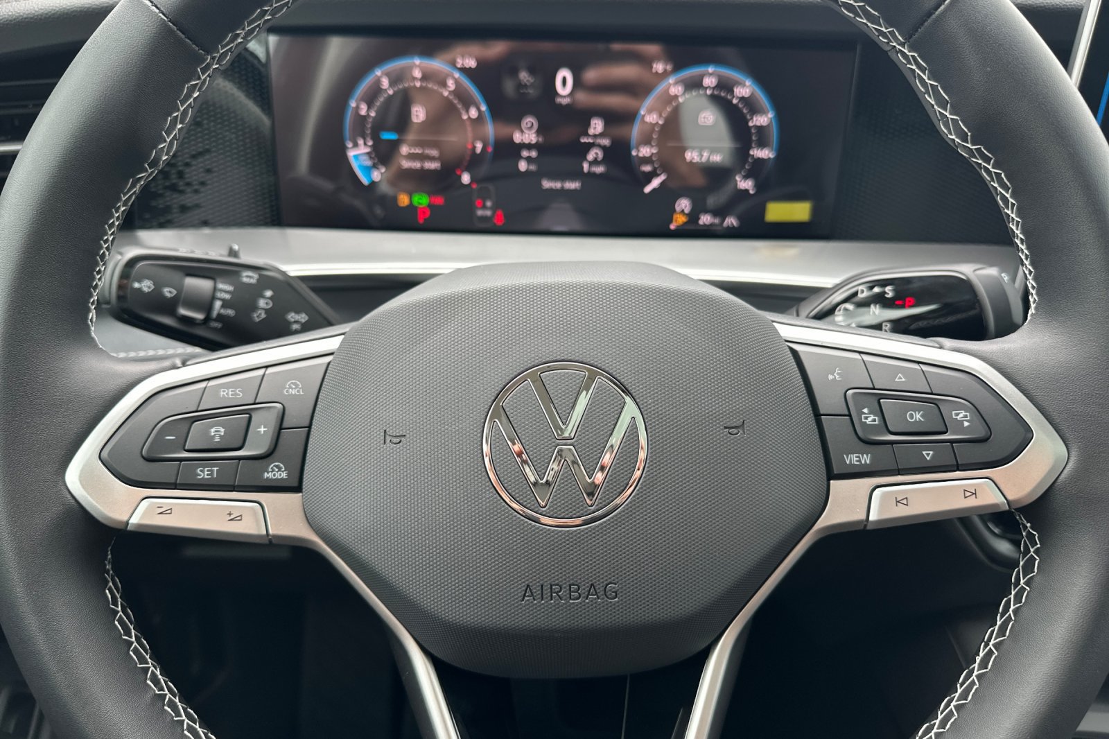 New 2026 Volkswagen Tiguan SE AWD/4WD image 23