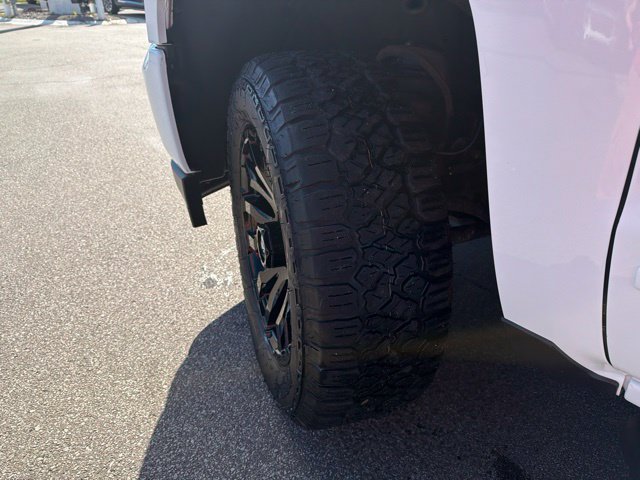 Used 2018 Chevrolet Silverado 1500 LT w/ All Star Edition AWD/4WD image 11