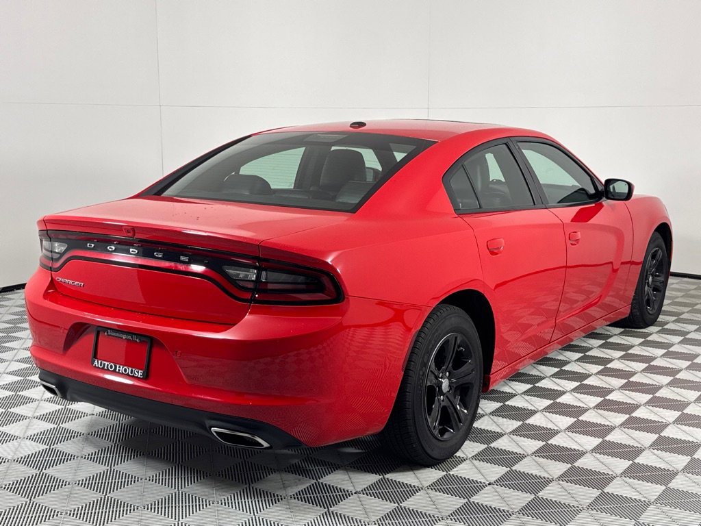 Used 2022 Dodge Charger SXT w/ Leather Interior Group image 5