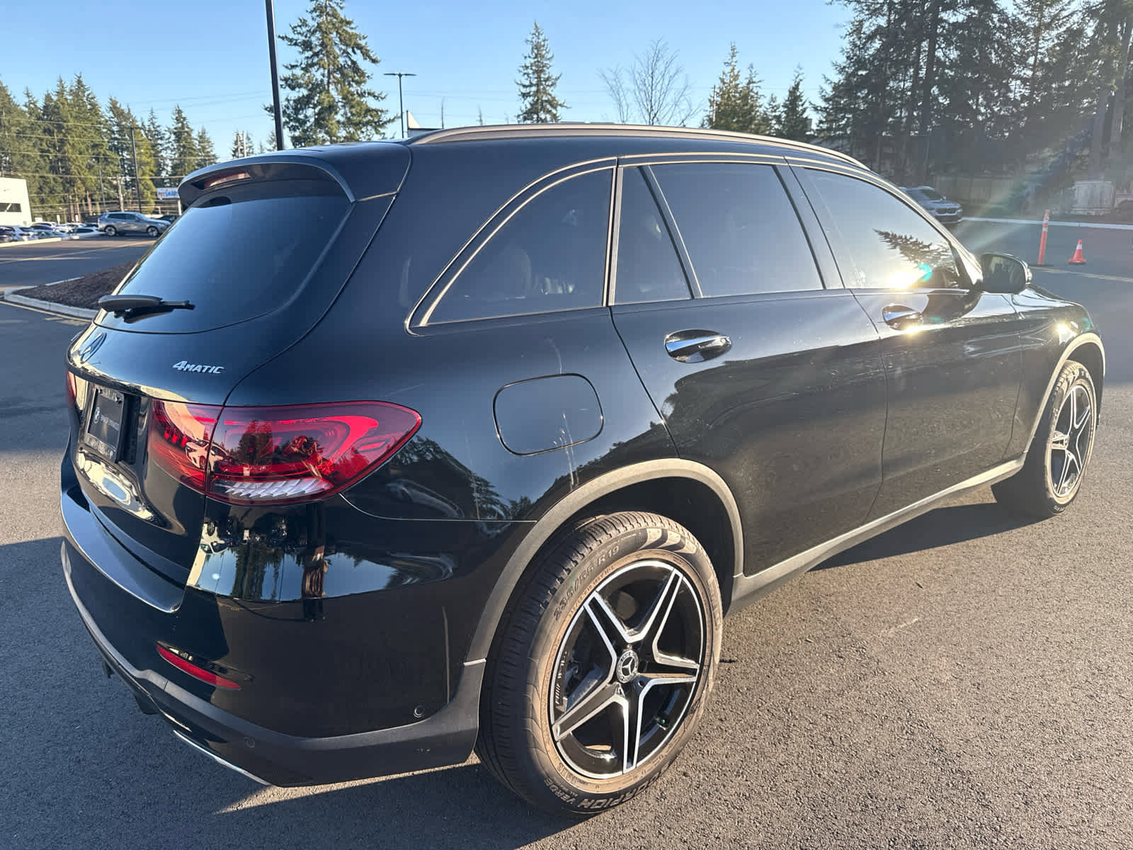 Used 2022 Mercedes-Benz GLC 300 4MATIC image 6