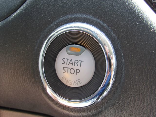 Used 2020 Nissan Pathfinder SL FWD image 31