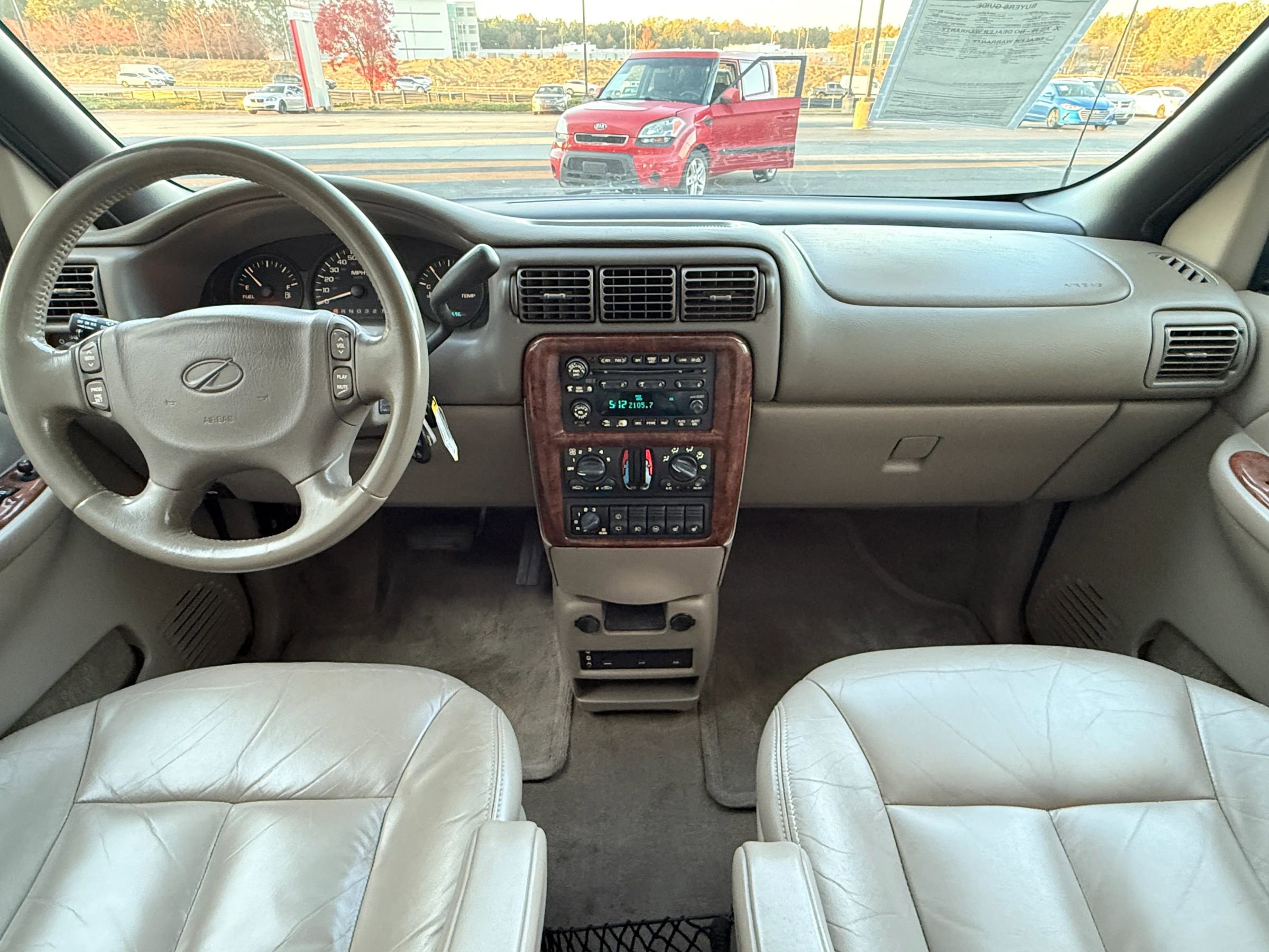Used 2003 Oldsmobile Silhouette Premiere image 3