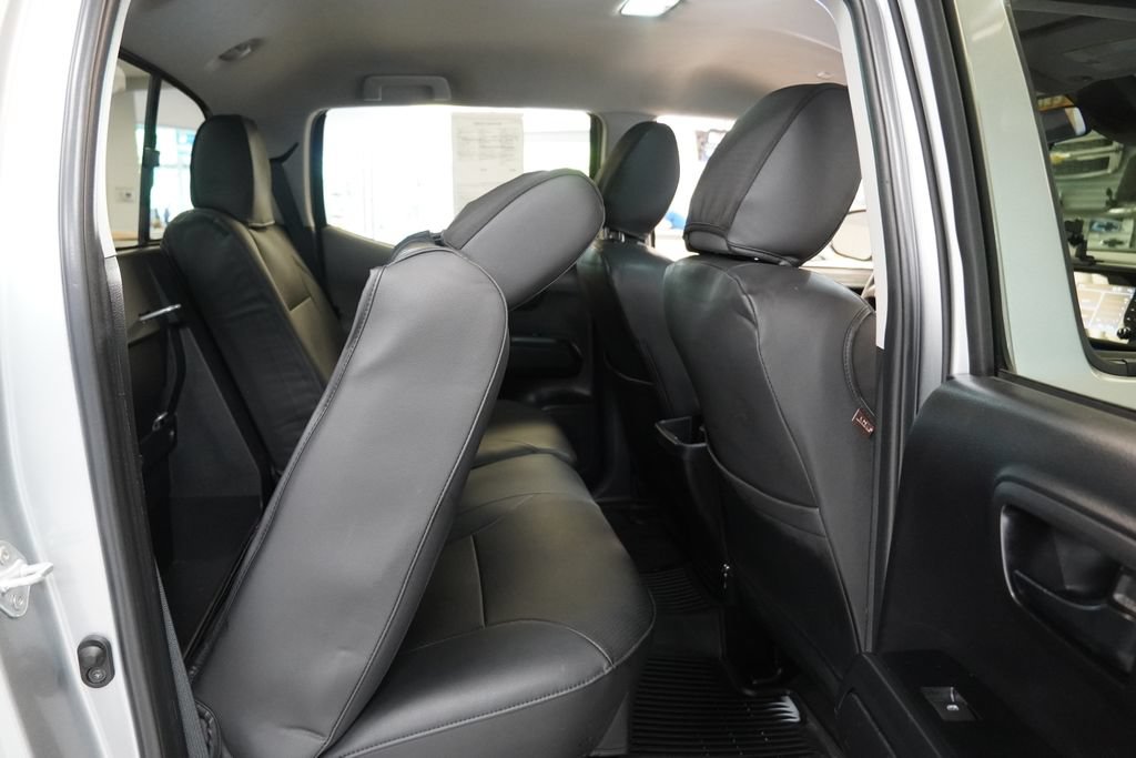 Used 2023 Toyota Tacoma SR AWD/4WD image 30