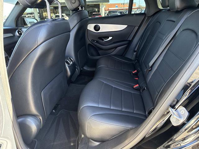 Used 2021 Mercedes-Benz GLC 300 4MATIC image 17
