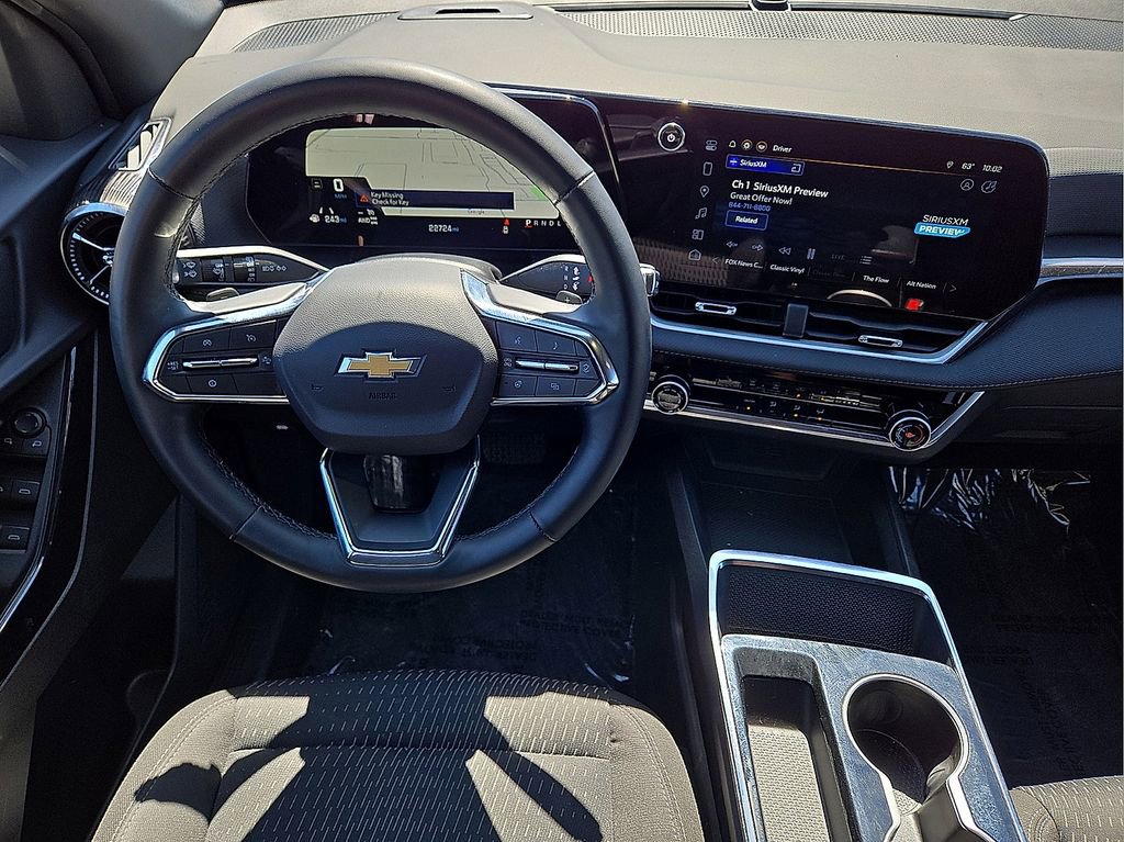 Used 2025 Chevrolet Equinox LT AWD/4WD image 17