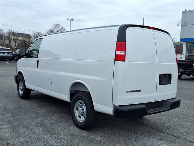 New 2025 Chevrolet Express 2500 RWD image 5
