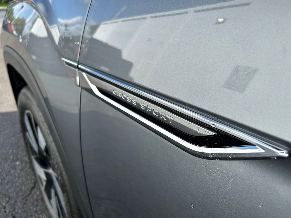 Used 2024 Volkswagen Atlas Cross Sport SE image 27