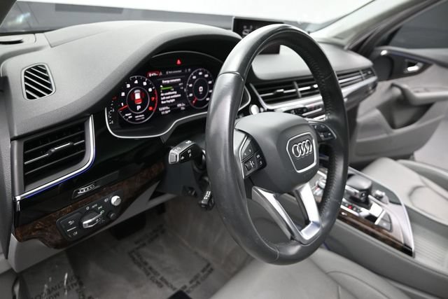 Used 2018 Audi Q7 3.0T Prestige AWD/4WD image 17