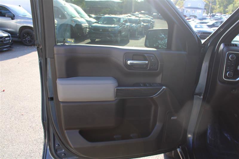 Used 2022 Chevrolet Silverado 1500 LTZ w/ LTZ Premium Package image 12