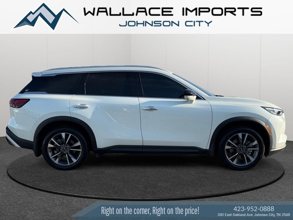 Used 2023 INFINITI QX60 Luxe w/ Cargo Package FWD image 7