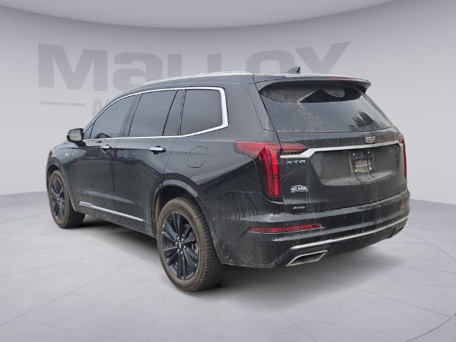 Used 2023 Cadillac XT6 Premium Luxury w/ Technology Package AWD/4WD image 3