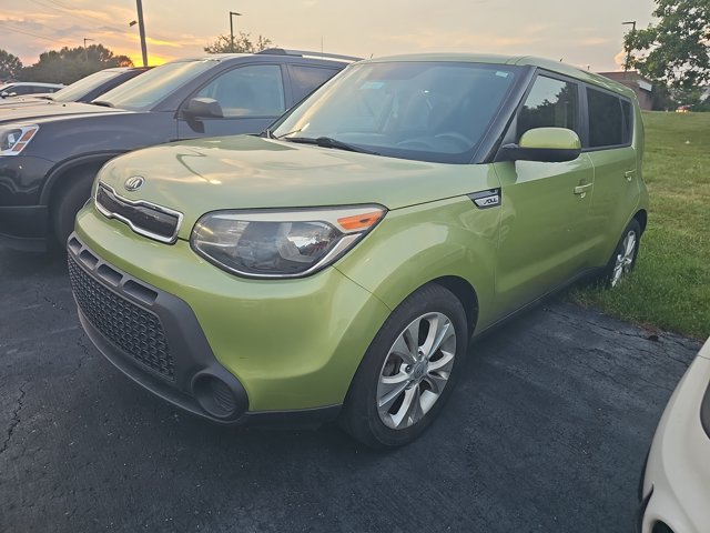 Used 2015 Kia Soul + FWD image 4