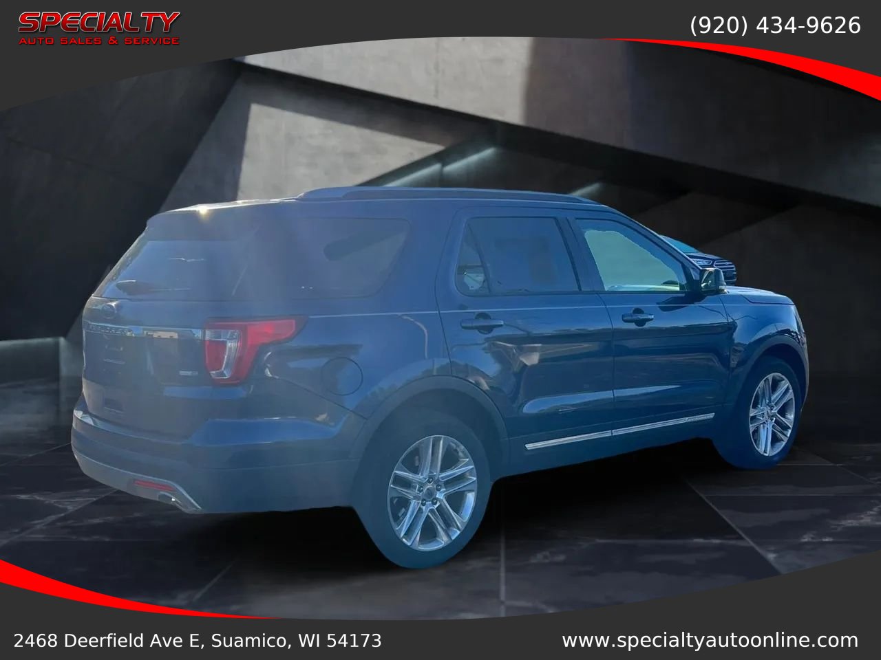 Used 2016 Ford Explorer XLT w/ Equipment Group 202A AWD/4WD image 4