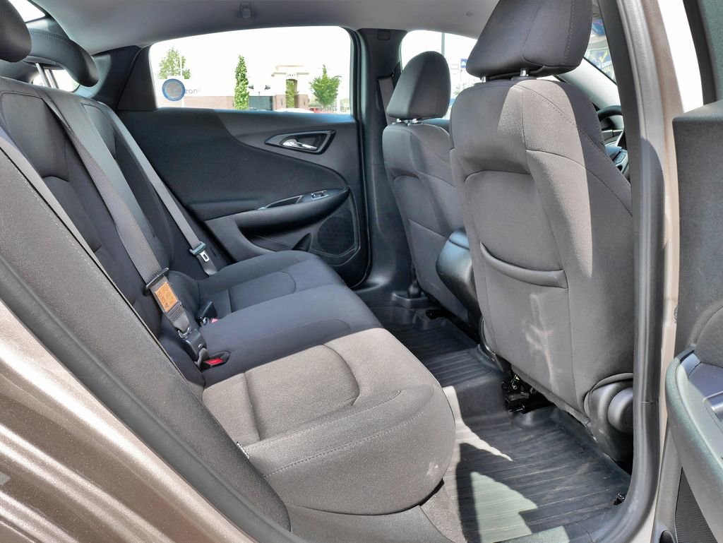 Used 2024 Chevrolet Malibu LS FWD image 11