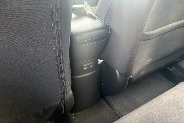 Used 2022 Nissan Kicks S FWD image 10