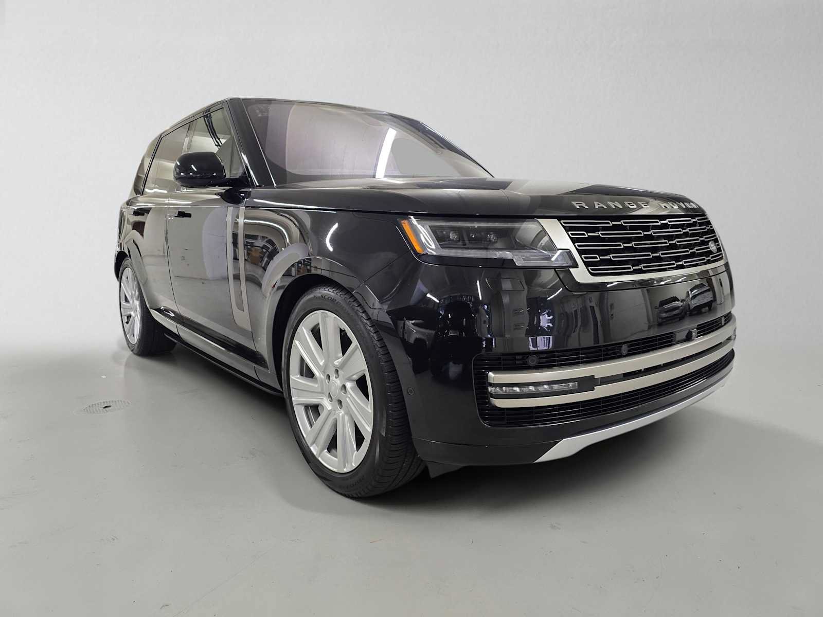 Used 2023 Land Rover Range Rover SE AWD/4WD image 7