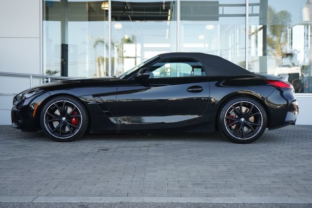 Used 2023 BMW Z4 M40i w/ Premium Package RWD image 9