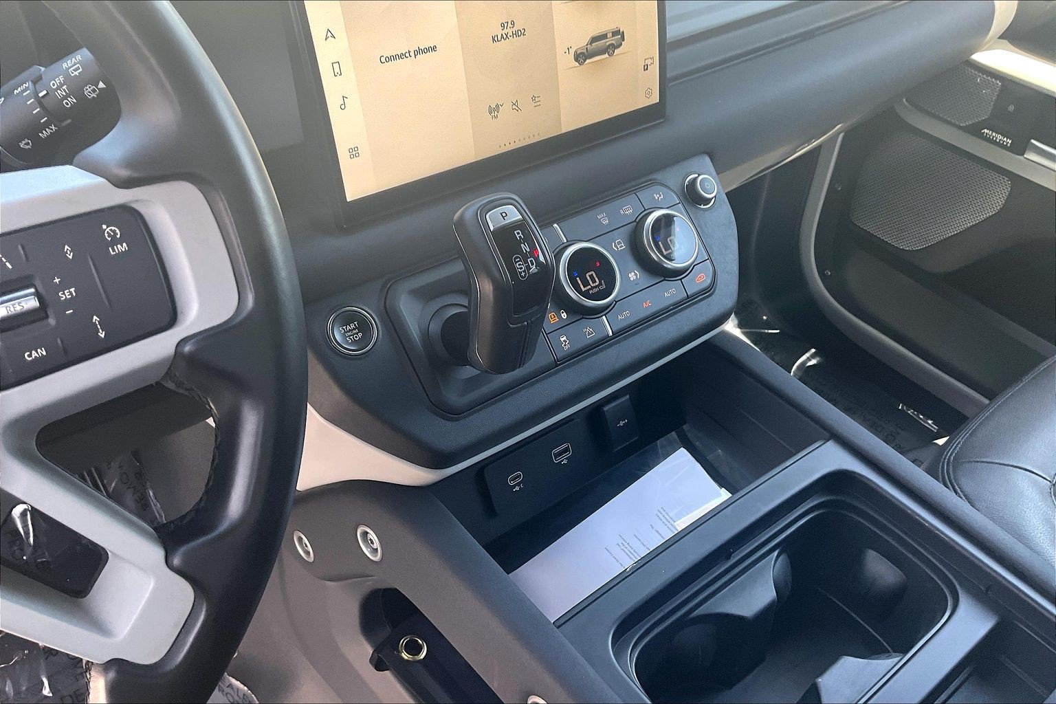 Used 2023 Land Rover Defender 130 SE AWD/4WD image 16