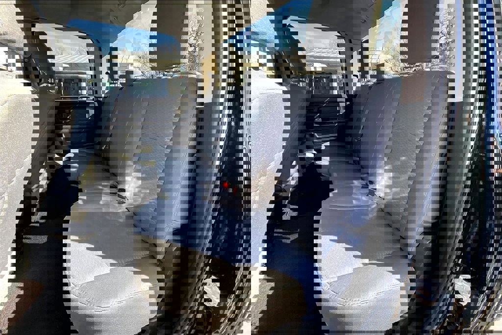 Used 2016 RAM 2500 Tradesman w/ Chrome Appearance Group image 19