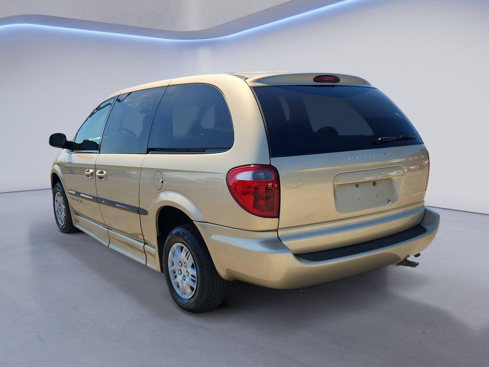 Used 2001 Dodge Grand Caravan Sport FWD image 5