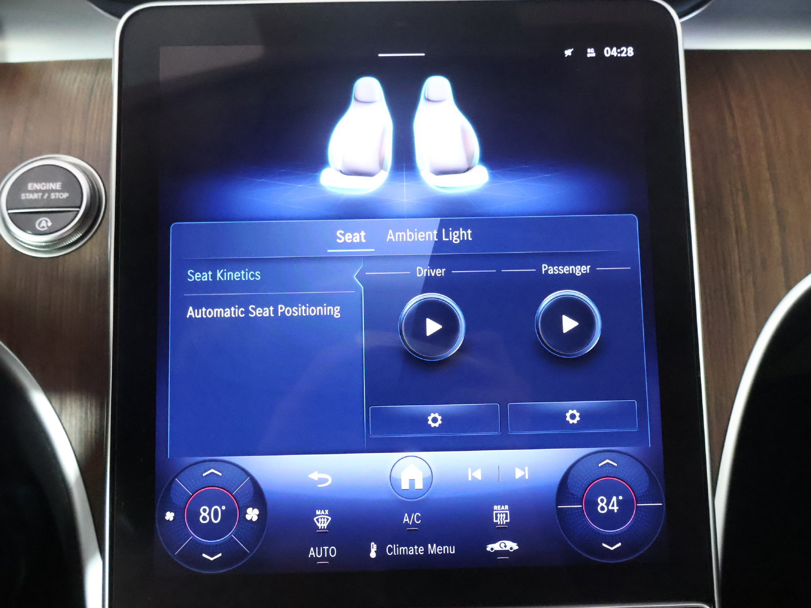 Used 2025 Mercedes-Benz C 300 4MATIC Sedan image 43