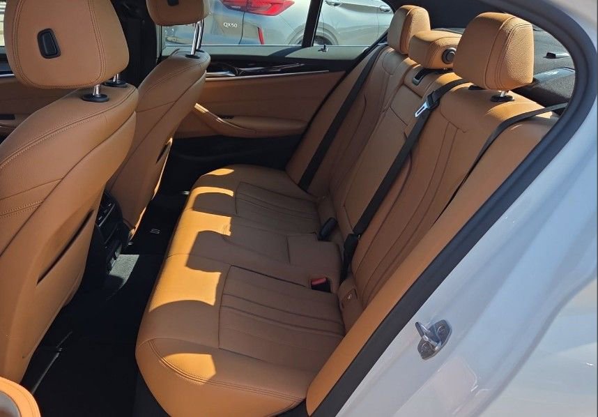 Used 2019 BMW 540i xDrive w/ Convenience Package AWD/4WD image 11
