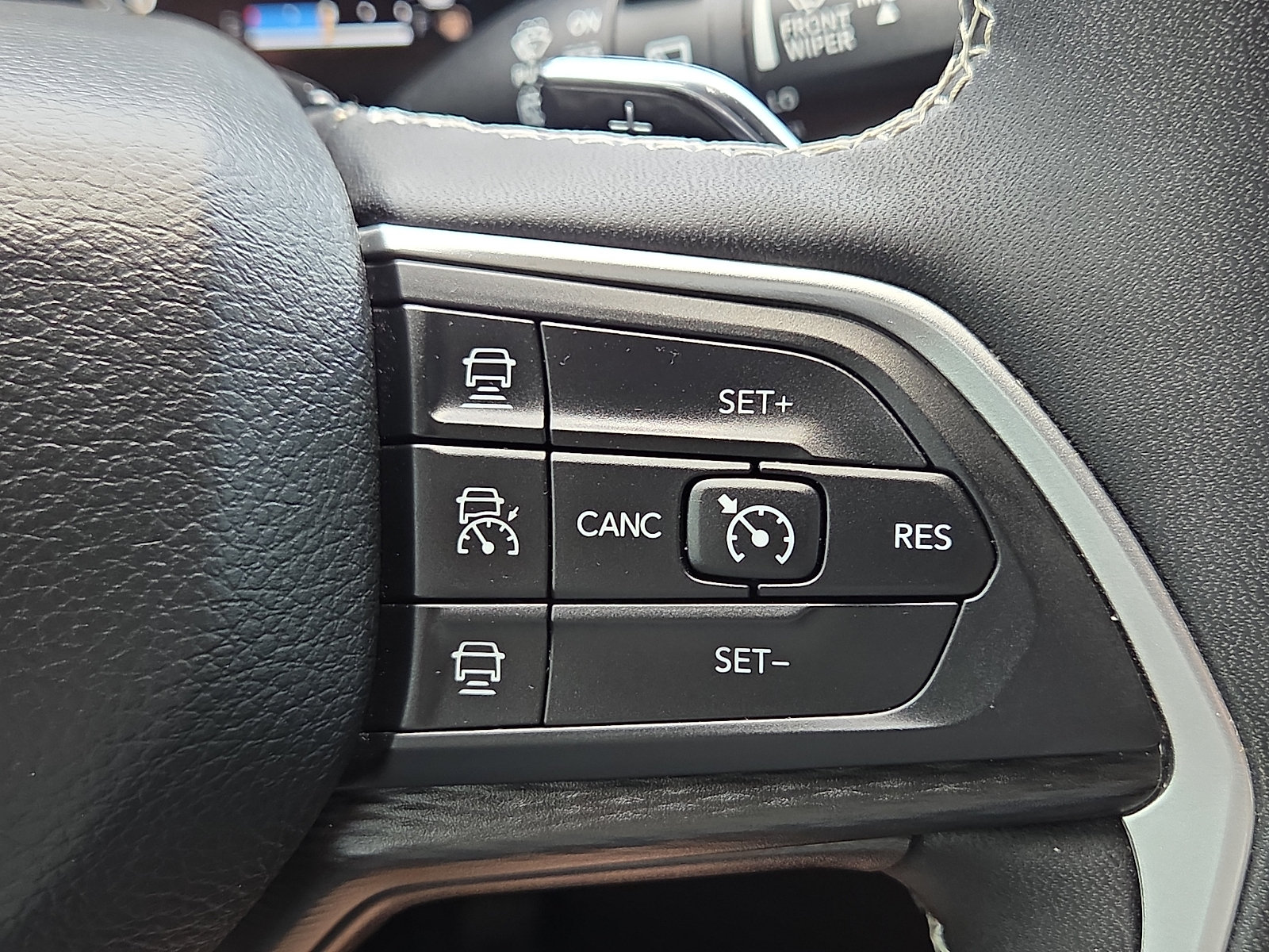 Used 2024 Jeep Grand Cherokee Altitude AWD/4WD image 22