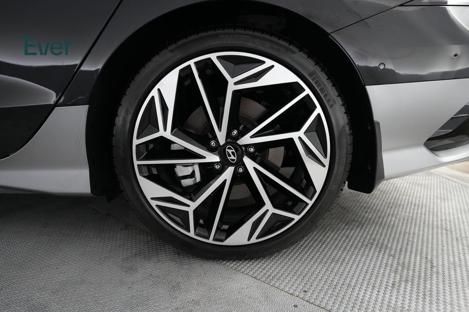 Used 2023 Hyundai Ioniq 6 Limited RWD image 9