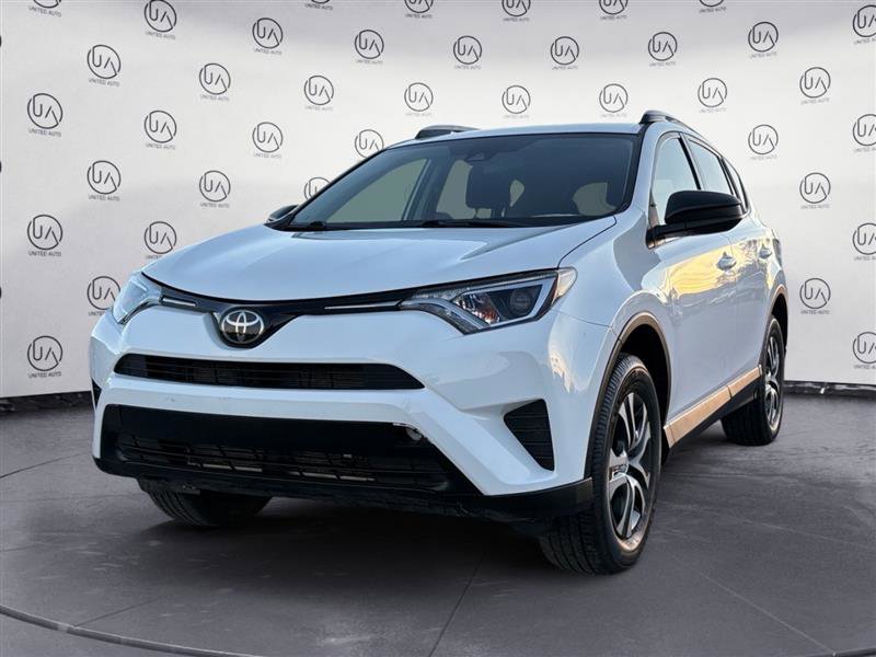 Used 2018 Toyota RAV4 LE w/ Carpet Mat Package image 1
