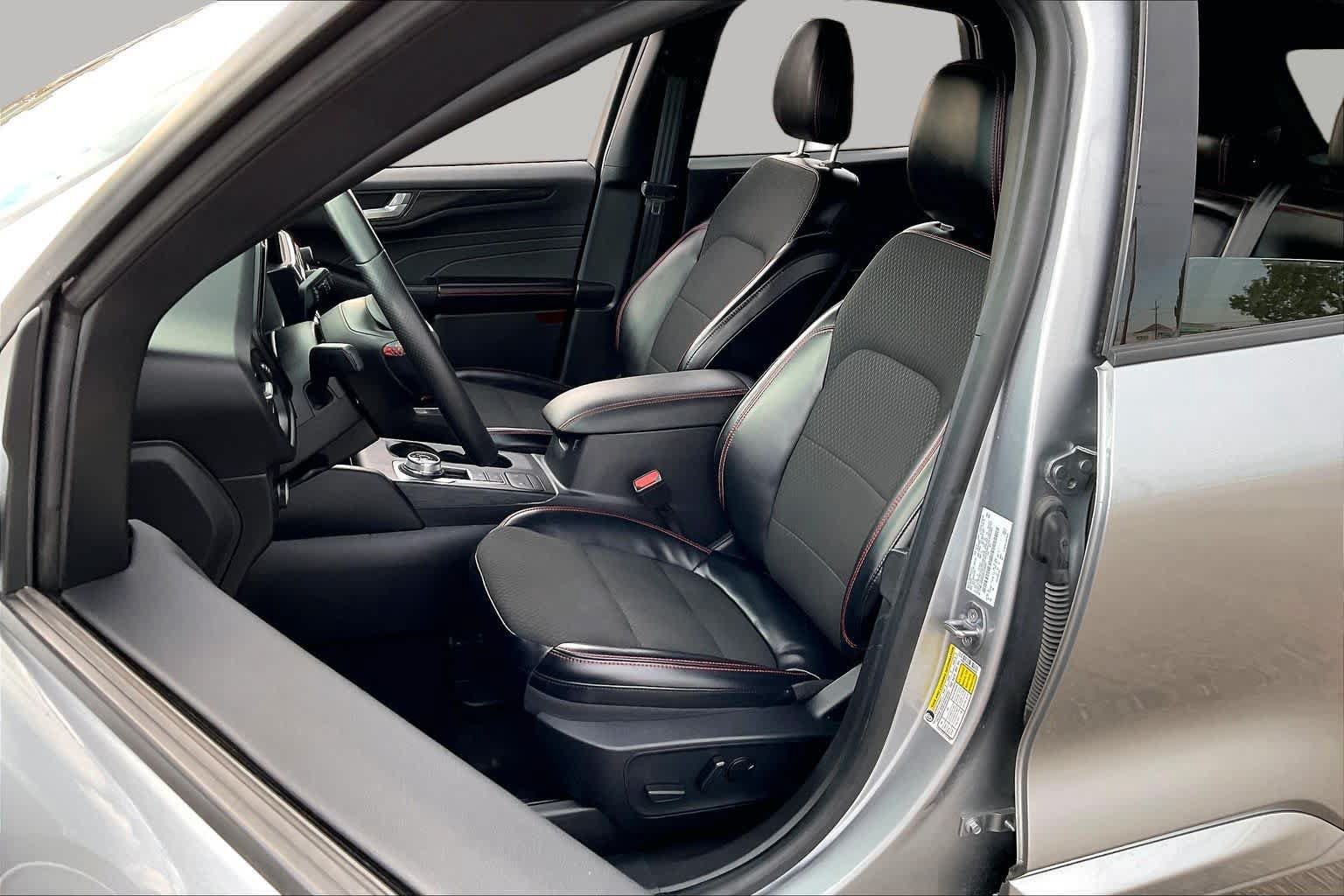 Used 2024 Ford Escape ST-Line FWD image 8