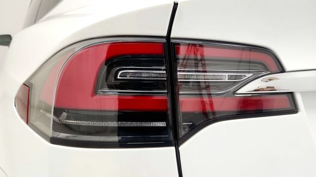 Used 2018 Tesla Model X 75D AWD/4WD image 27