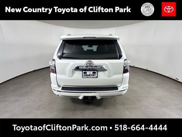 Used 2022 Toyota 4Runner Limited AWD/4WD image 4