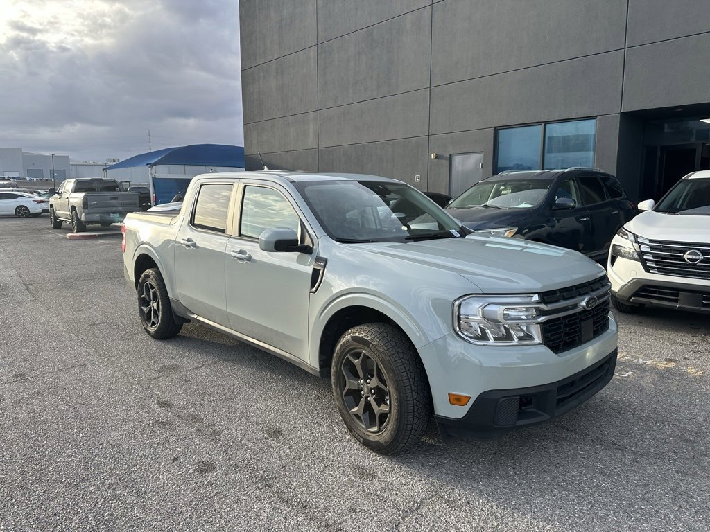 Used 2023 Ford Maverick Lariat w/ Lariat Luxury Package image 3