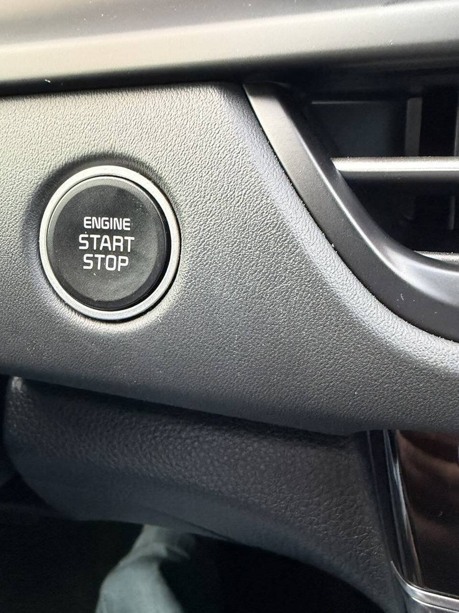Used 2025 Kia Seltos EX FWD image 18