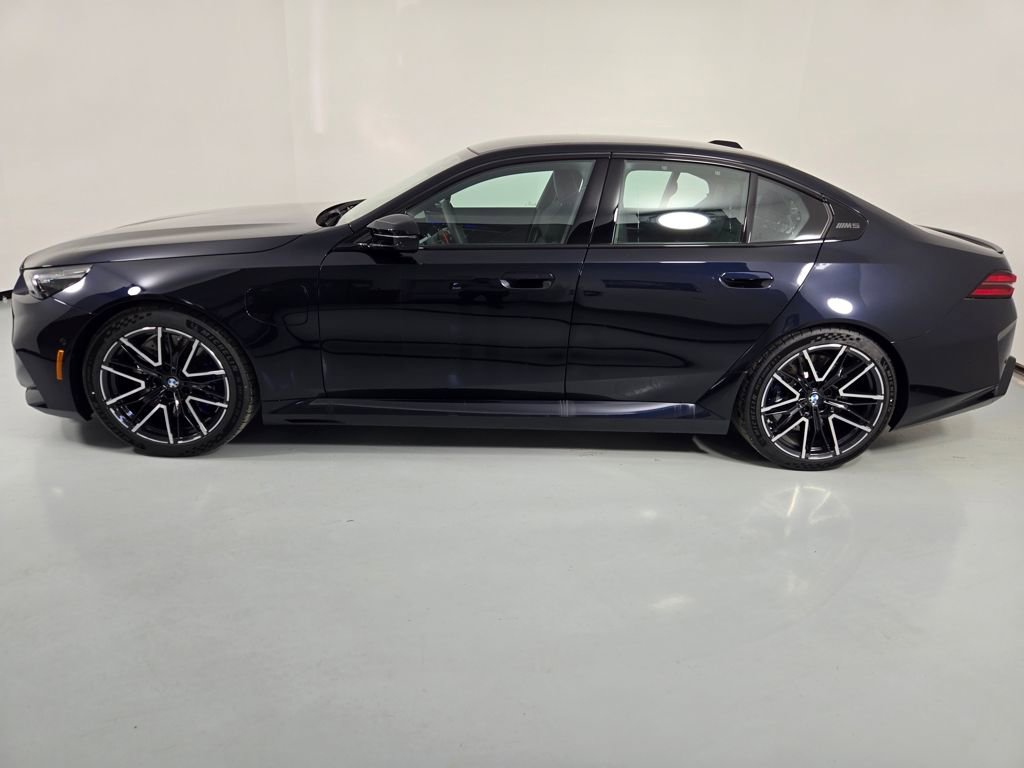 New 2026 BMW M5 w/ Executive Package image 4