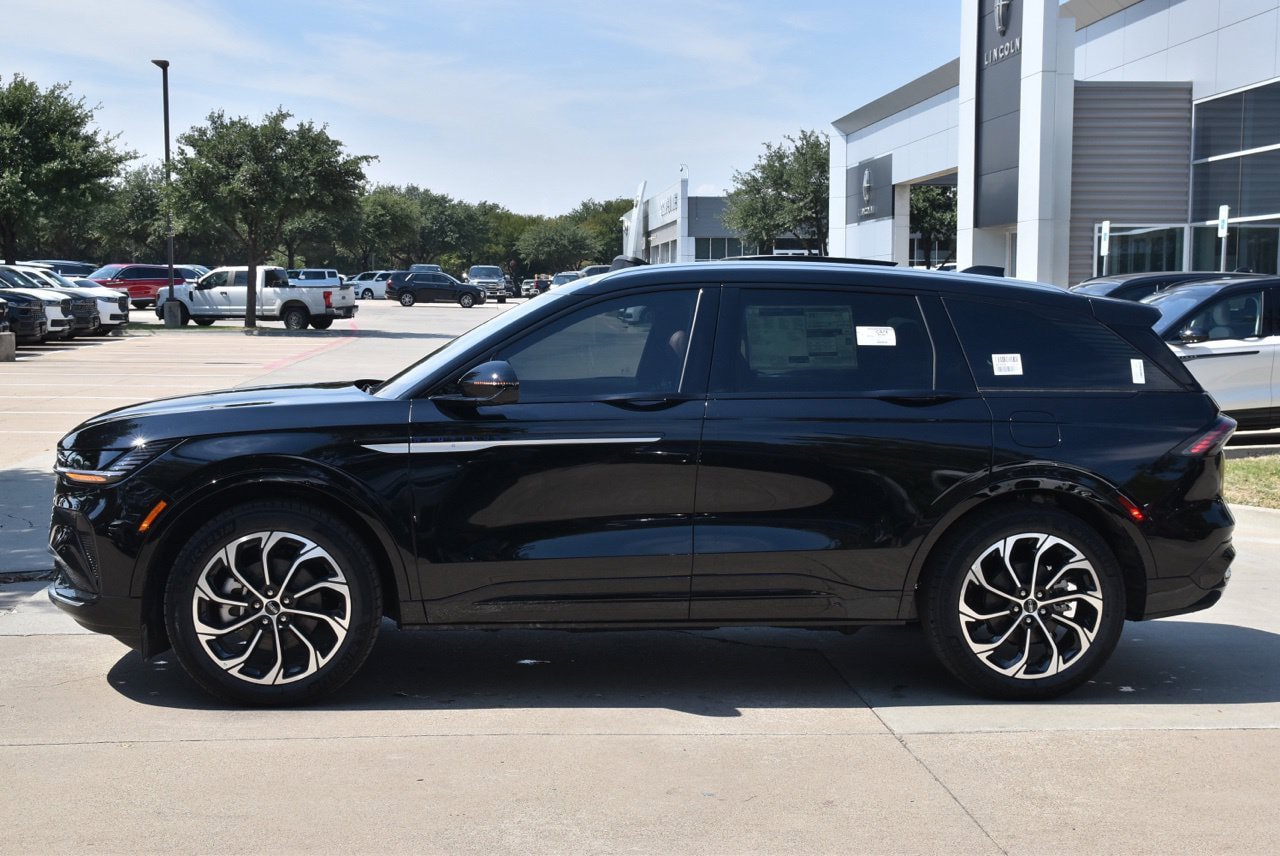 New 2026 Lincoln Nautilus Reserve AWD/4WD image 11