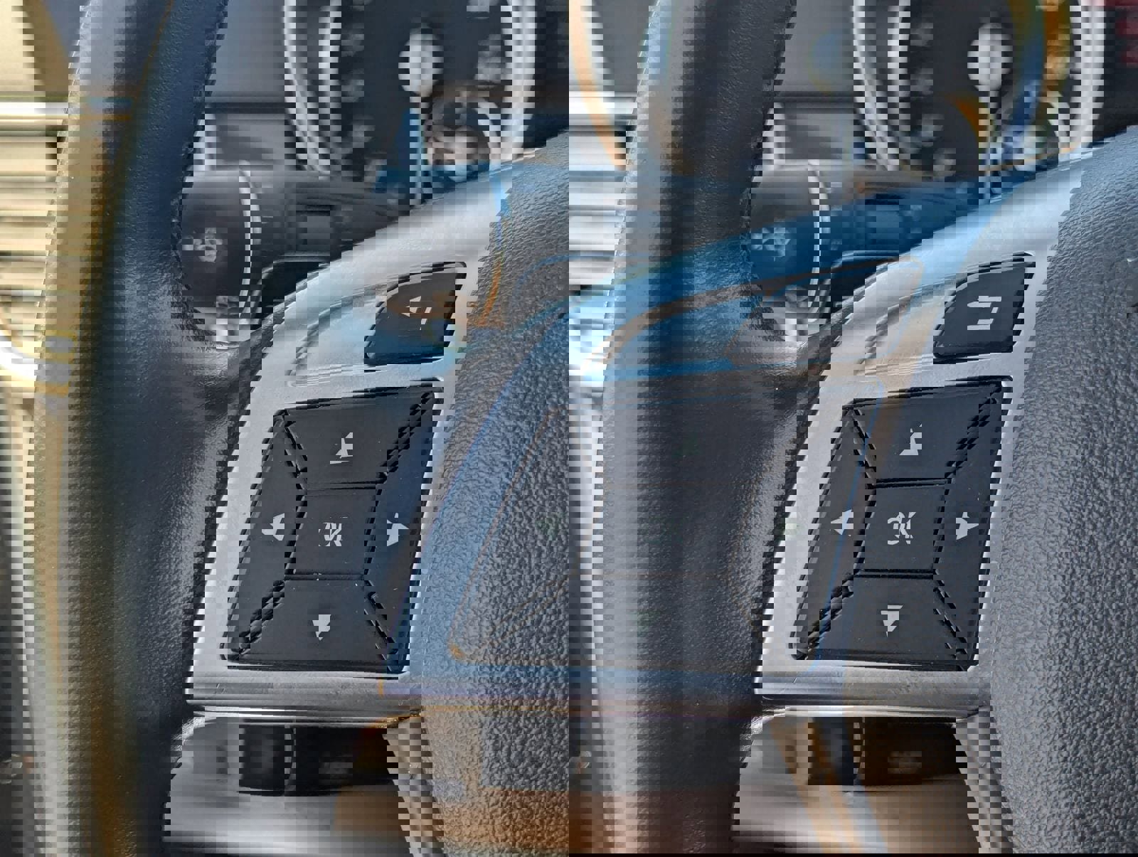 Used 2015 Mercedes-Benz GL 320 BlueTEC 4MATIC image 27