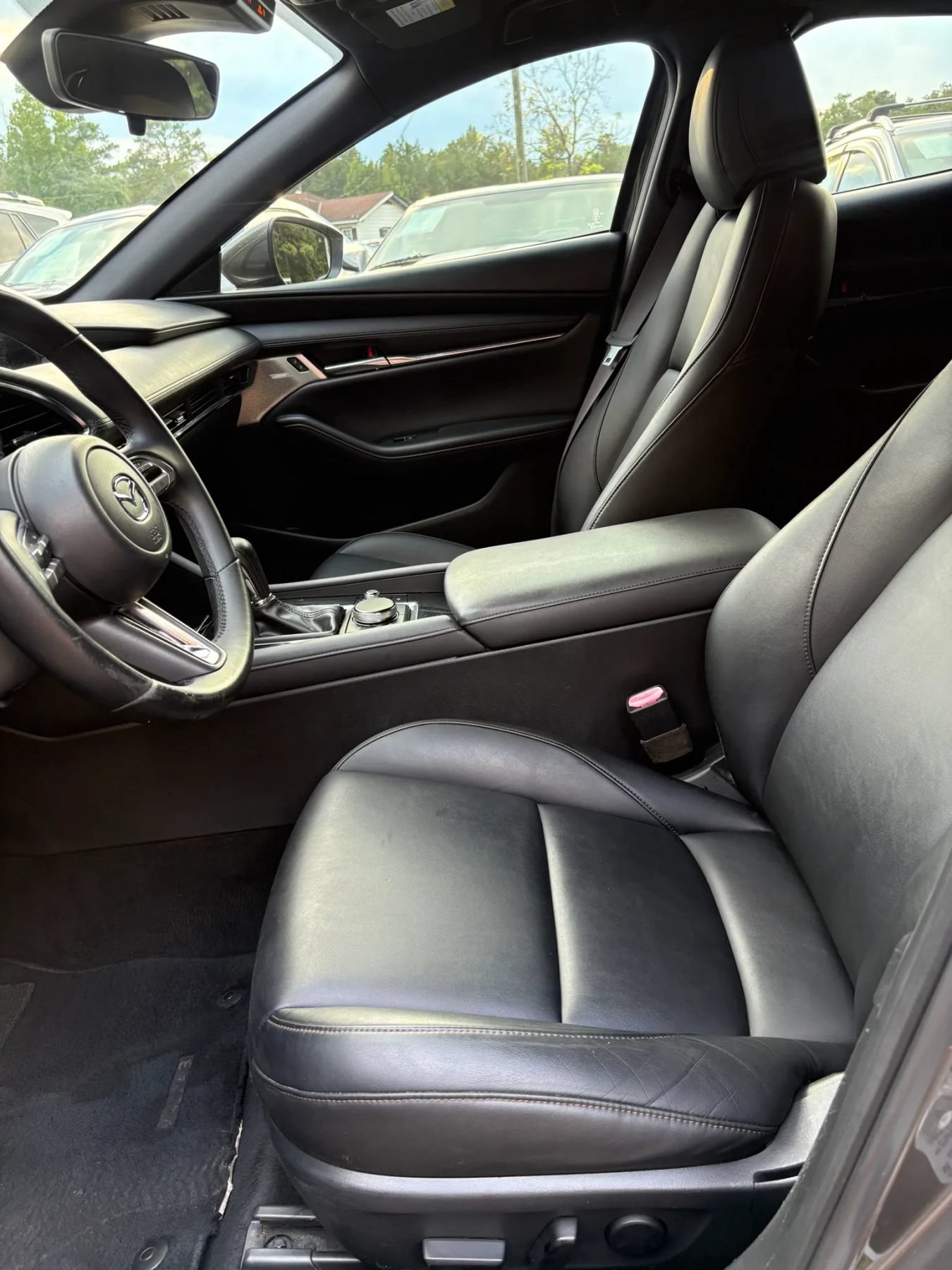 Used 2019 MAZDA MAZDA3 Hatchback w/ Preferred Package FWD image 39