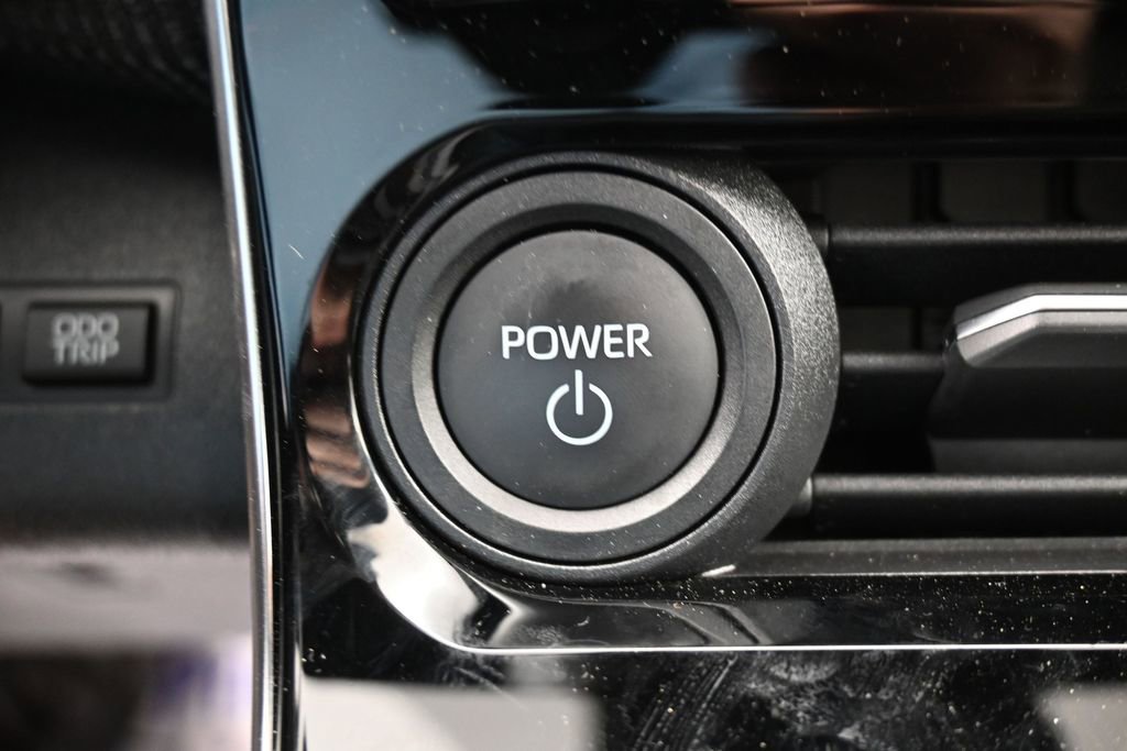Used 2023 Subaru Solterra AWD image 22