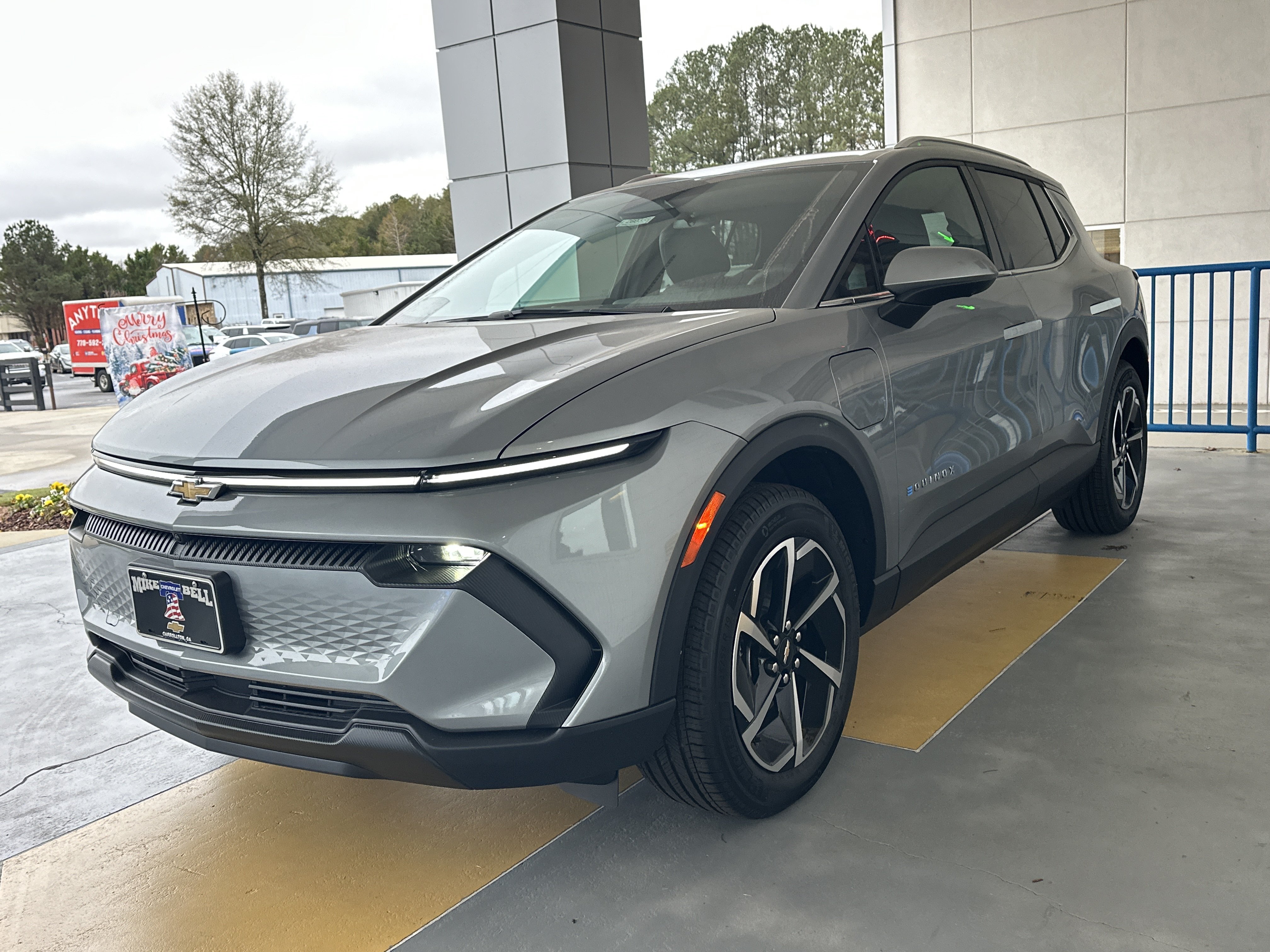 New 2026 Chevrolet Equinox EV LT AWD/4WD image 5