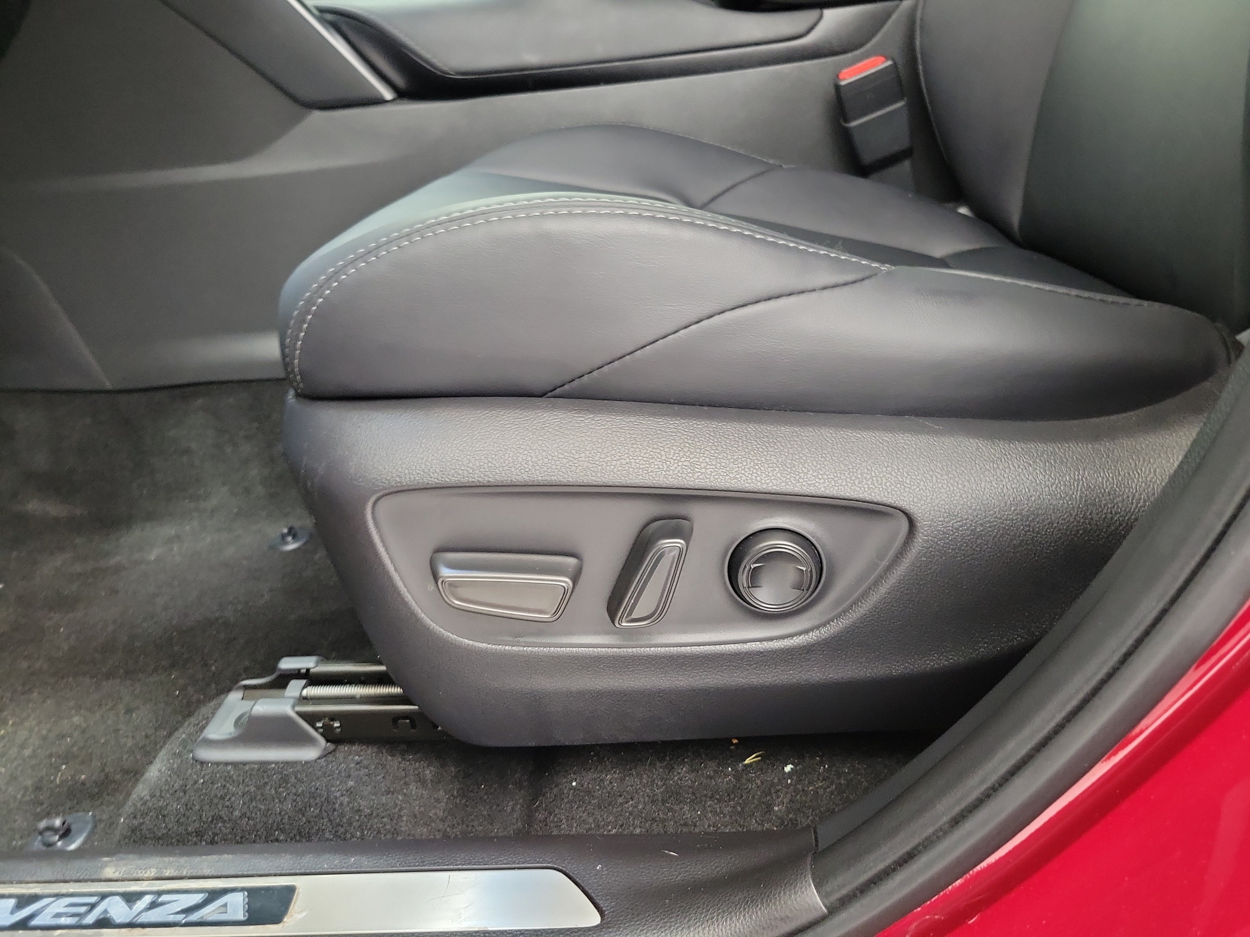 Certified 2024 Toyota Venza Nightshade AWD/4WD image 20