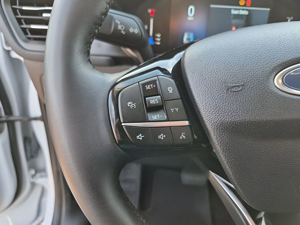 Used 2023 Ford Escape SE FWD image 33