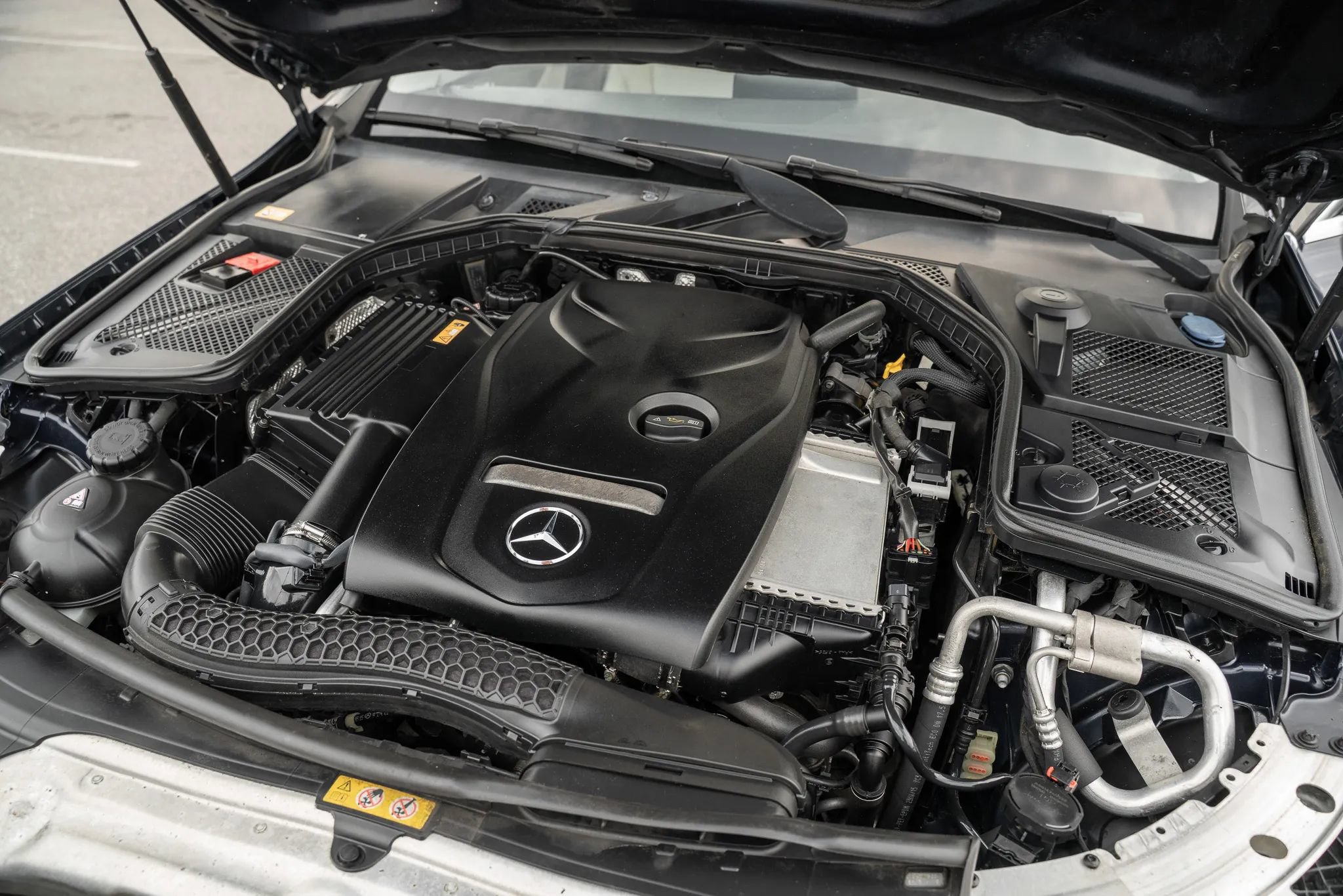 Used 2015 Mercedes-Benz C 300 4MATIC Sedan image 28
