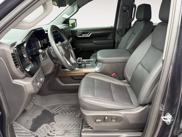 Used 2023 Chevrolet Silverado 1500 LT Trail Boss w/ Convenience Package II AWD/4WD image 10