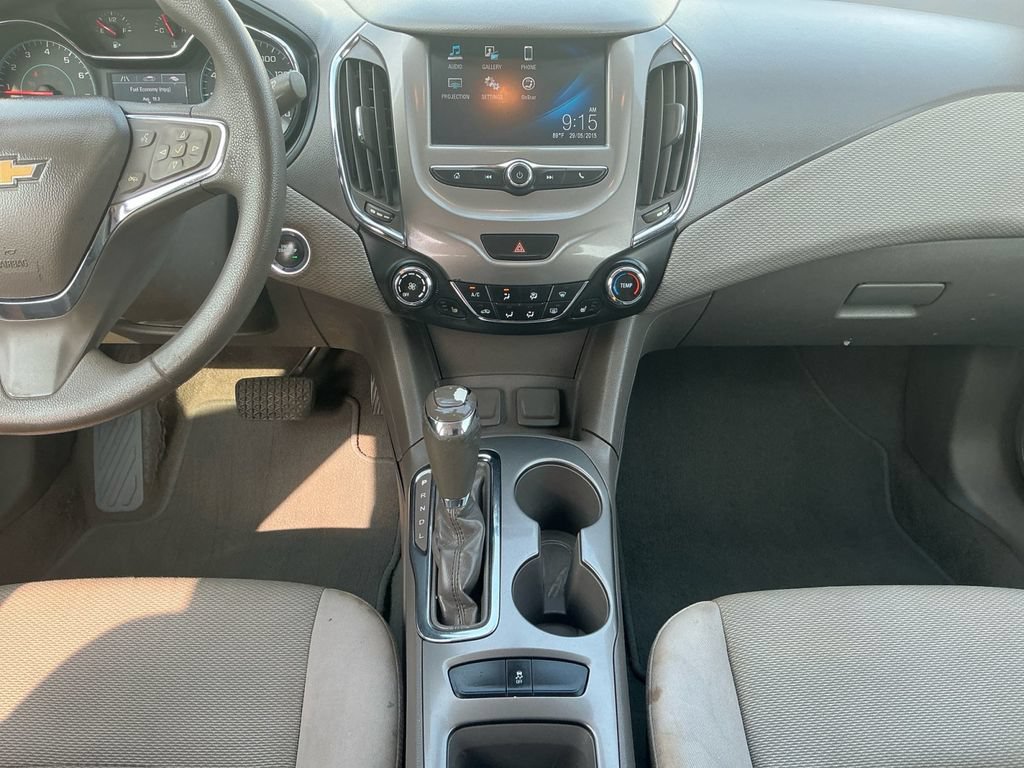 Used 2016 Chevrolet Cruze LT w/ Convenience Package FWD image 20