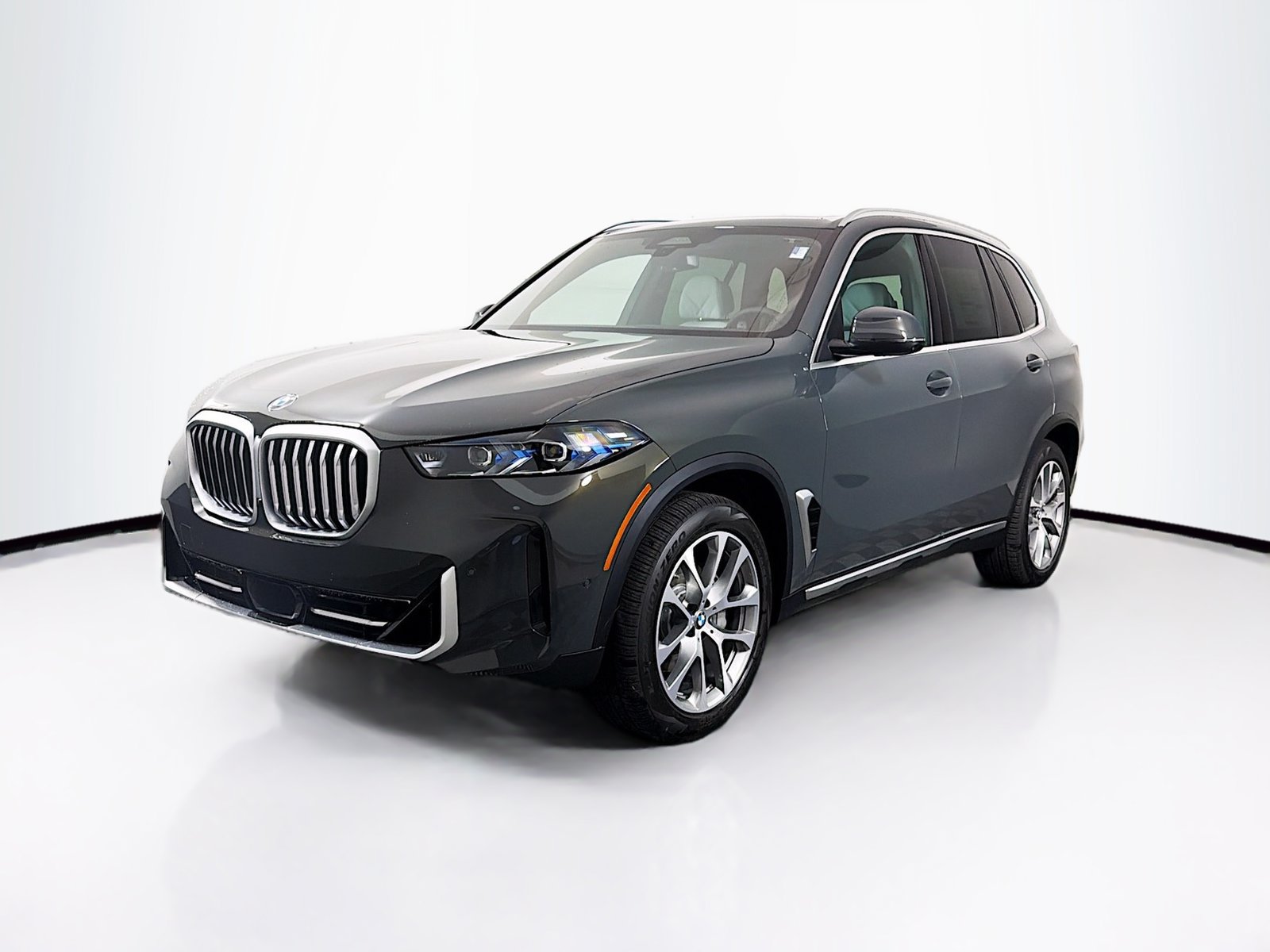 New 2026 BMW X5 xDrive40i w/ Climate Comfort Package AWD/4WD image 3
